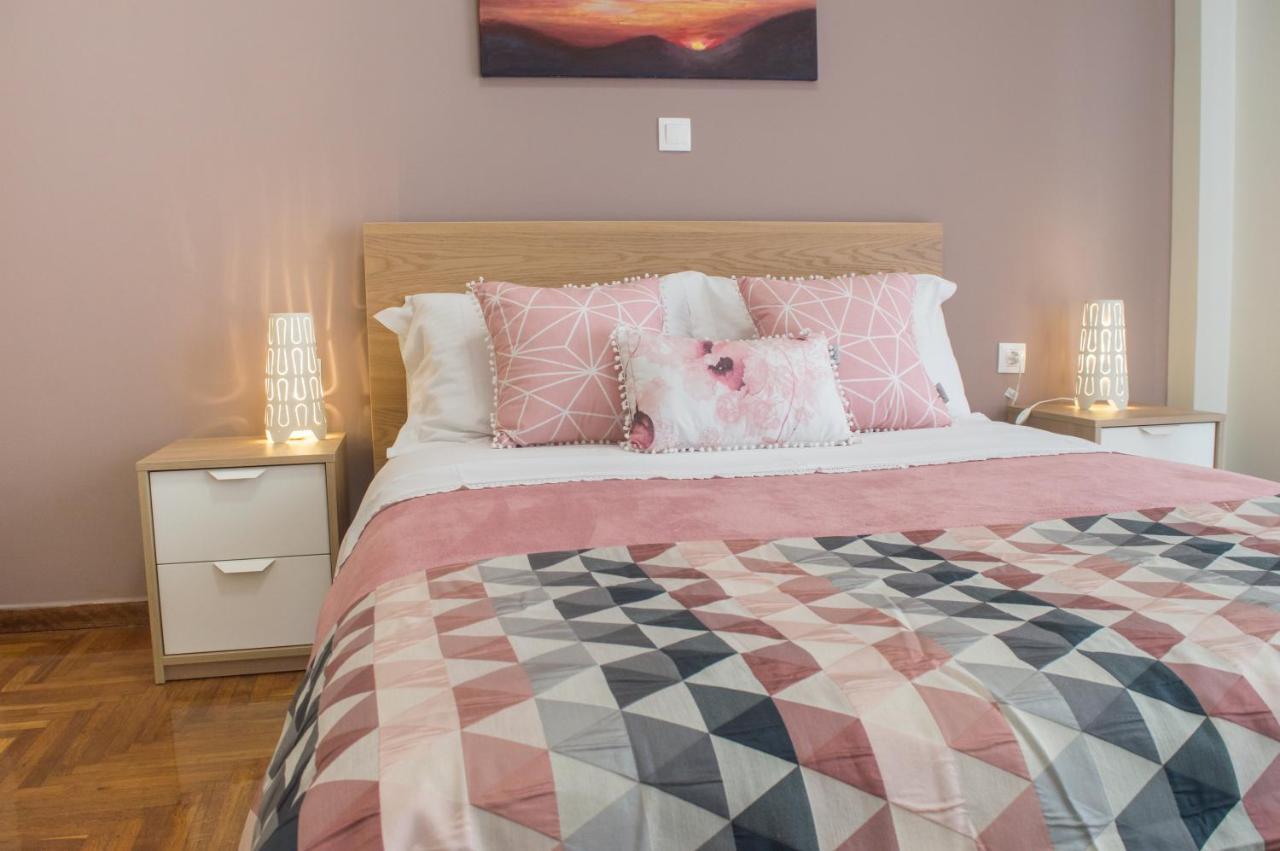 Meros - Athenian Residencies ภายนอก รูปภาพ