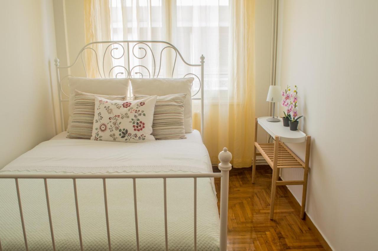 Meros - Athenian Residencies ภายนอก รูปภาพ