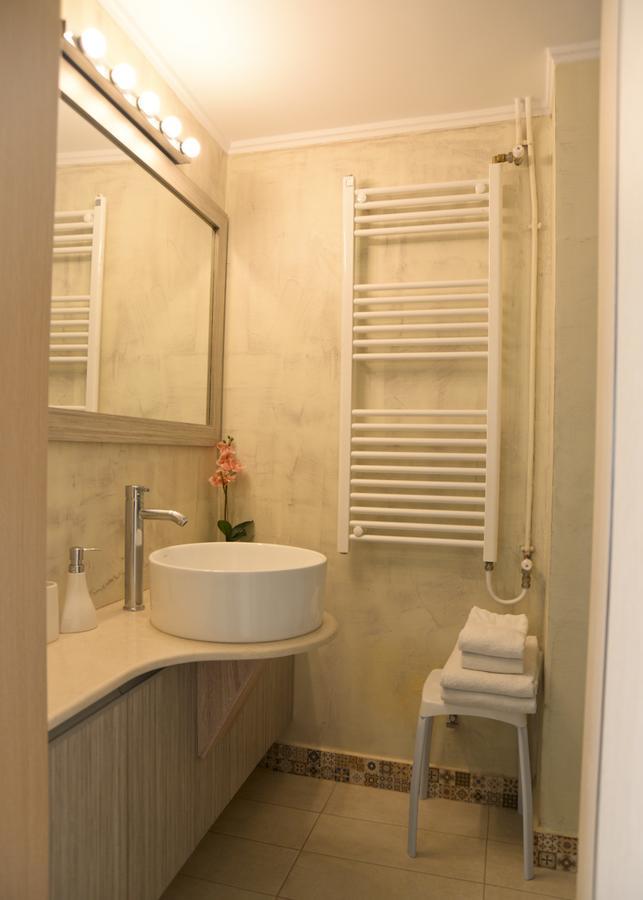 Meros - Athenian Residencies ภายนอก รูปภาพ